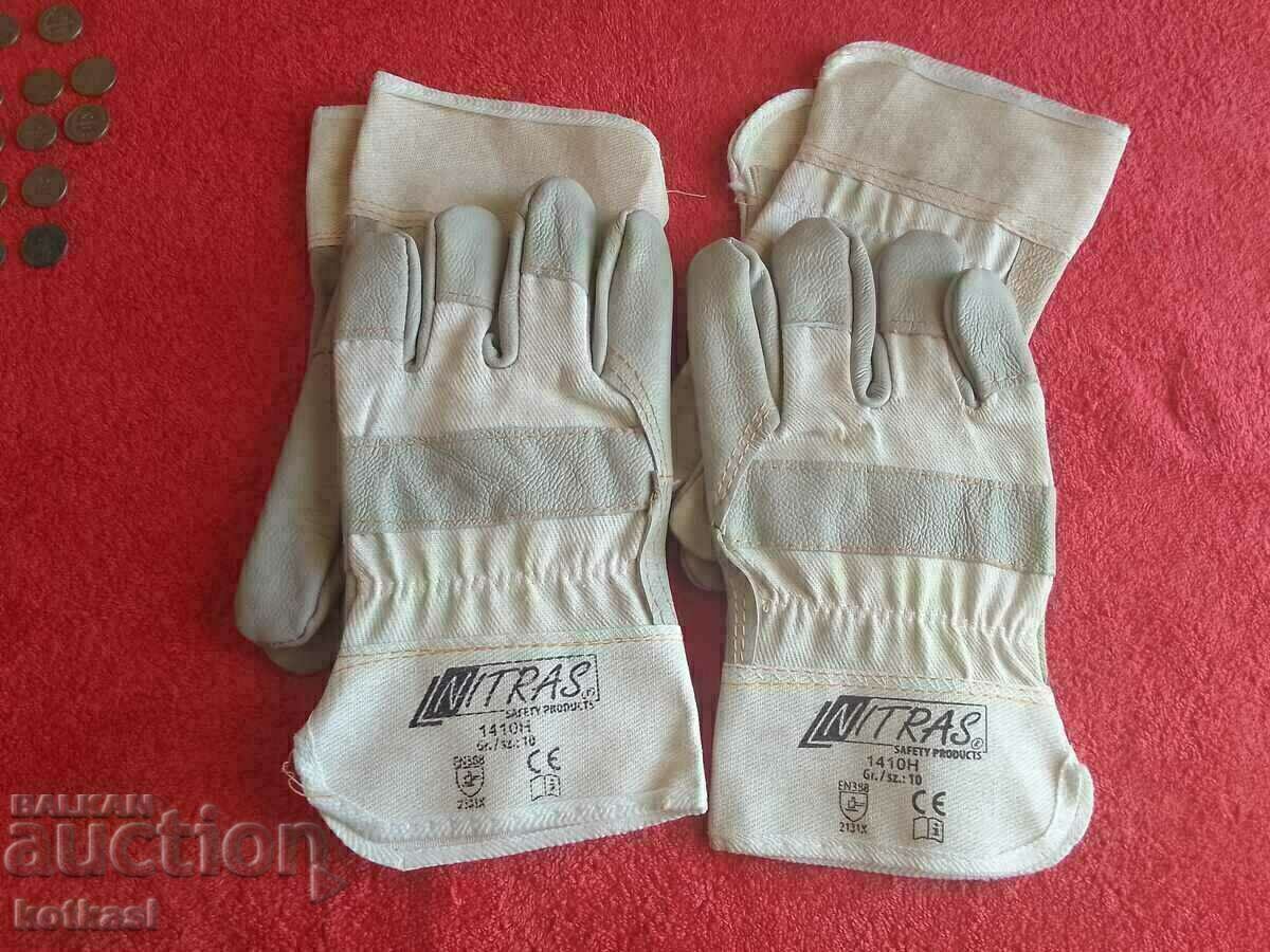 Δημοπρασία Γάντια εργασίας παρτίδα τρία ζευγάρια δέρμα και ύφασμα ισχυρό καινούργιο Δημοπρασία Γάντια εργασίας παρτίδα τρία ζευγάρια δέρμα και ύφασμα ισχυρό καινούργιο