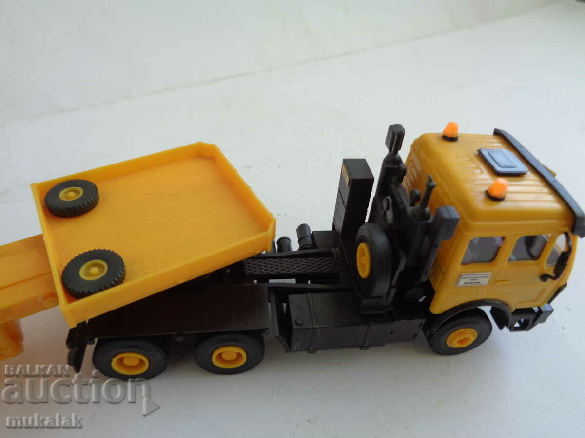 KIBRI H0 1/87 MERCEDES TRUCK TIRE MODEL TOY TROLLEY - 7 KIBRI H0 1/87 MERCEDES TRUCK TIRE MODEL TOY TROLLEY - 7