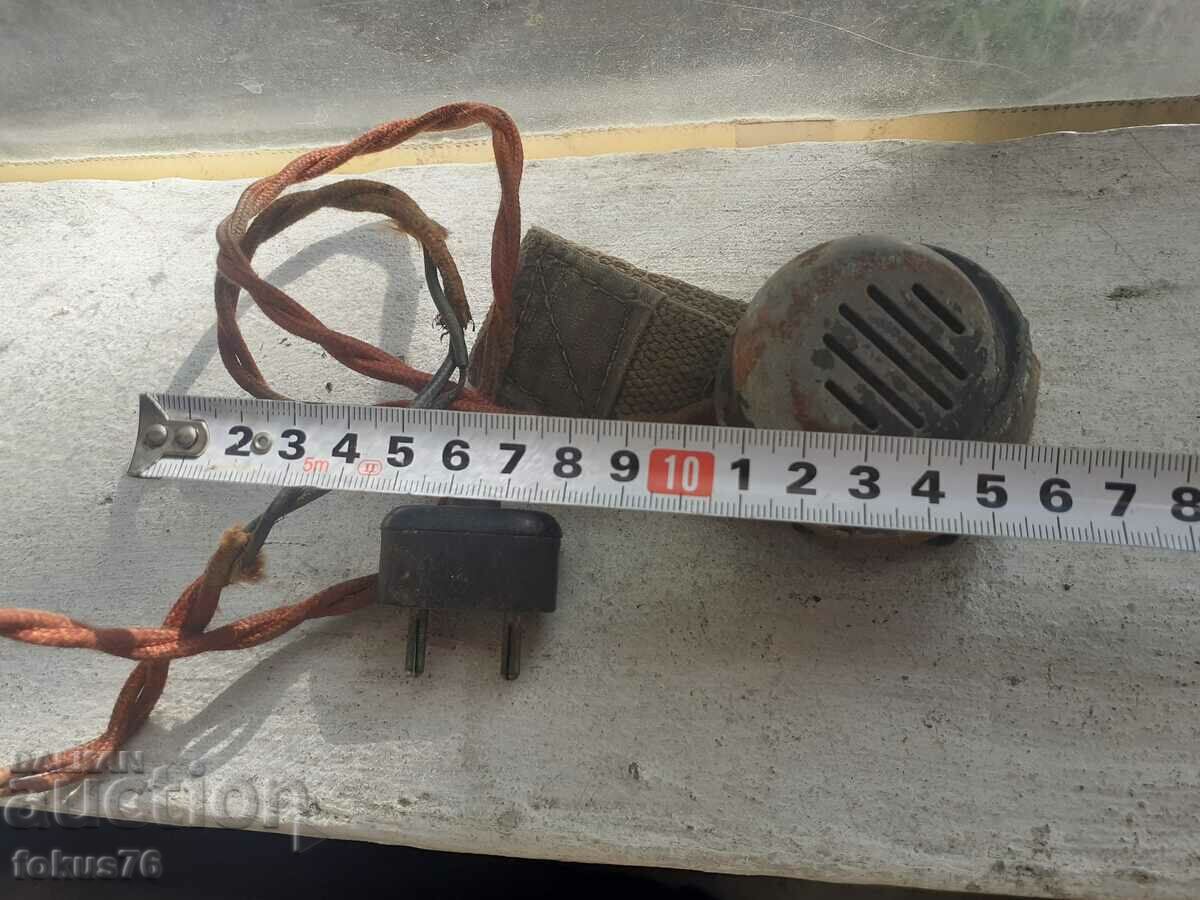 Un telefon vechi de la un post de radio sau radio cred că militar - 6