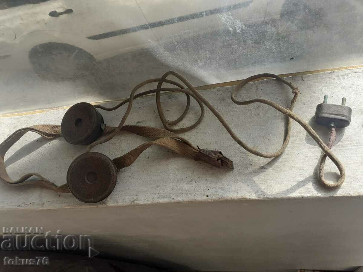 Delivery of Old headphones from a radio or radio station I guess military Delivery of Old headphones from a radio or radio station I guess military