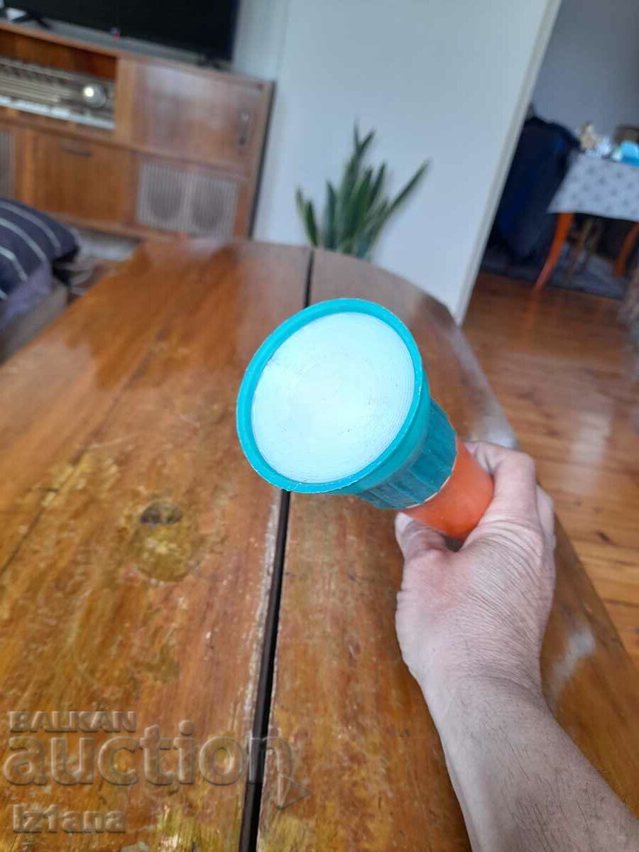 Old children's toy Kaleidoscope with price 32.00 BGN | € 16.36 Old children's toy Kaleidoscope with price 32.00 BGN | € 16.36