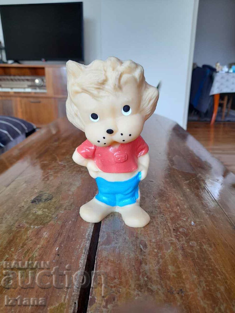 Old toy Lion