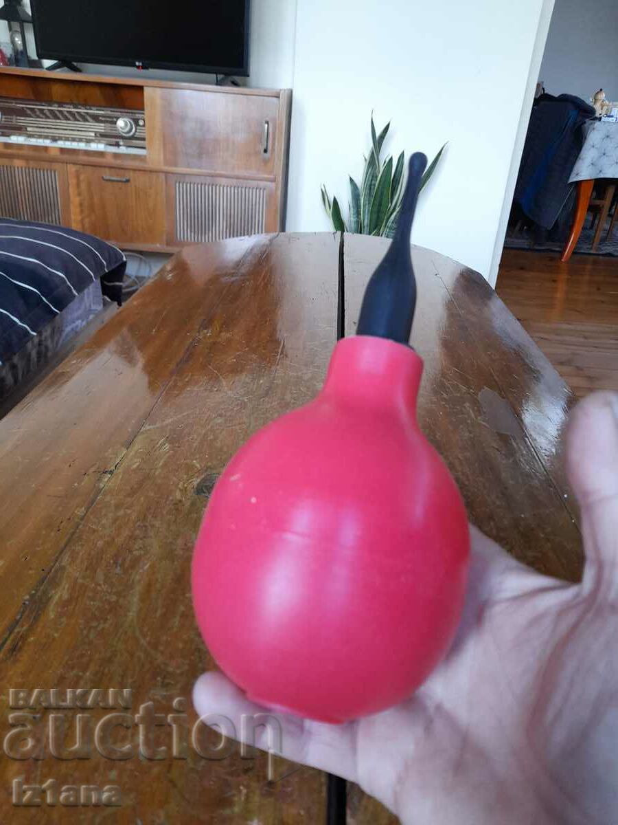 Delivery of Old Ladies Shower Delivery of Old Ladies Shower