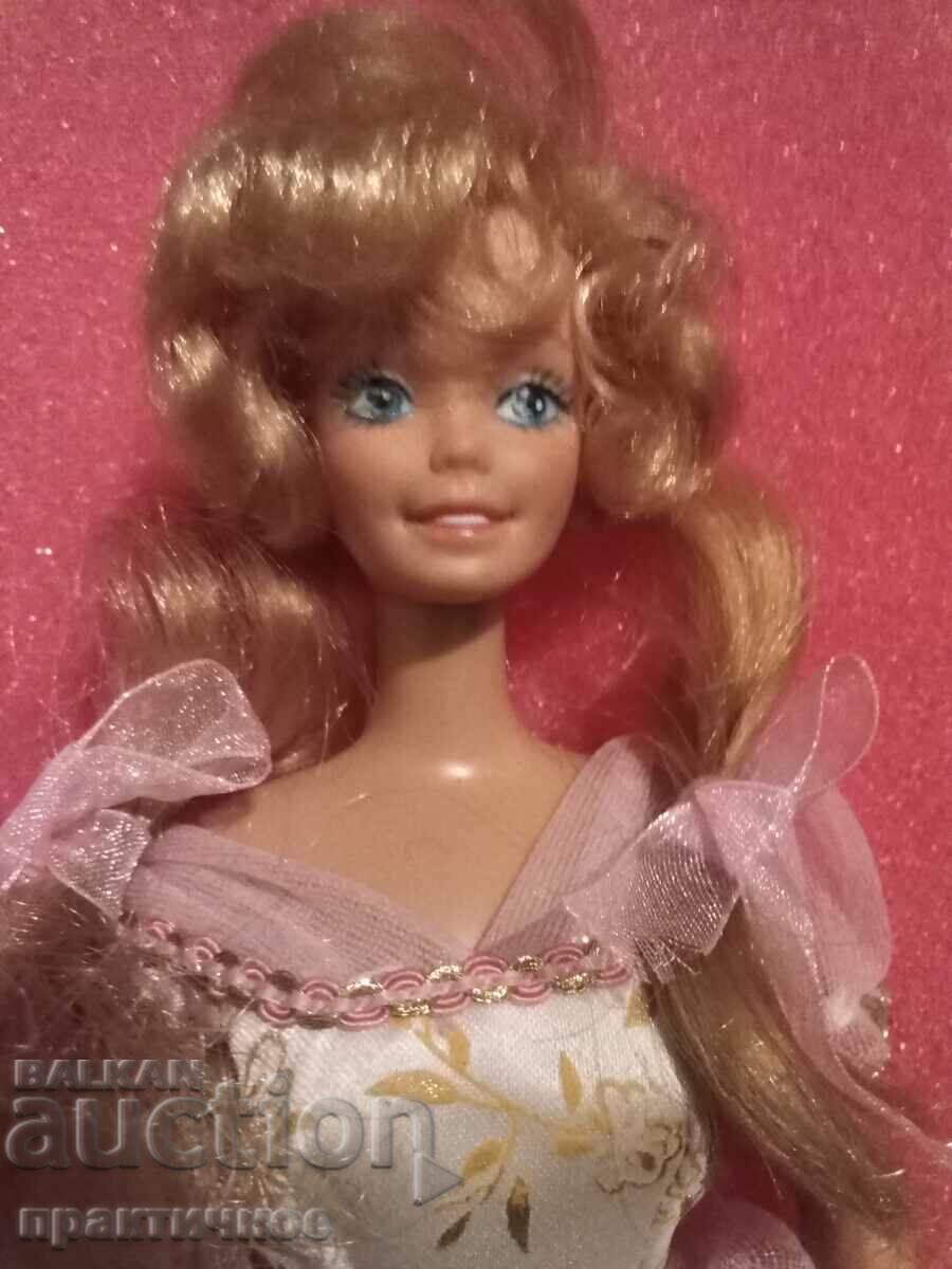 Rare 1966 Retro Barbie Collectible