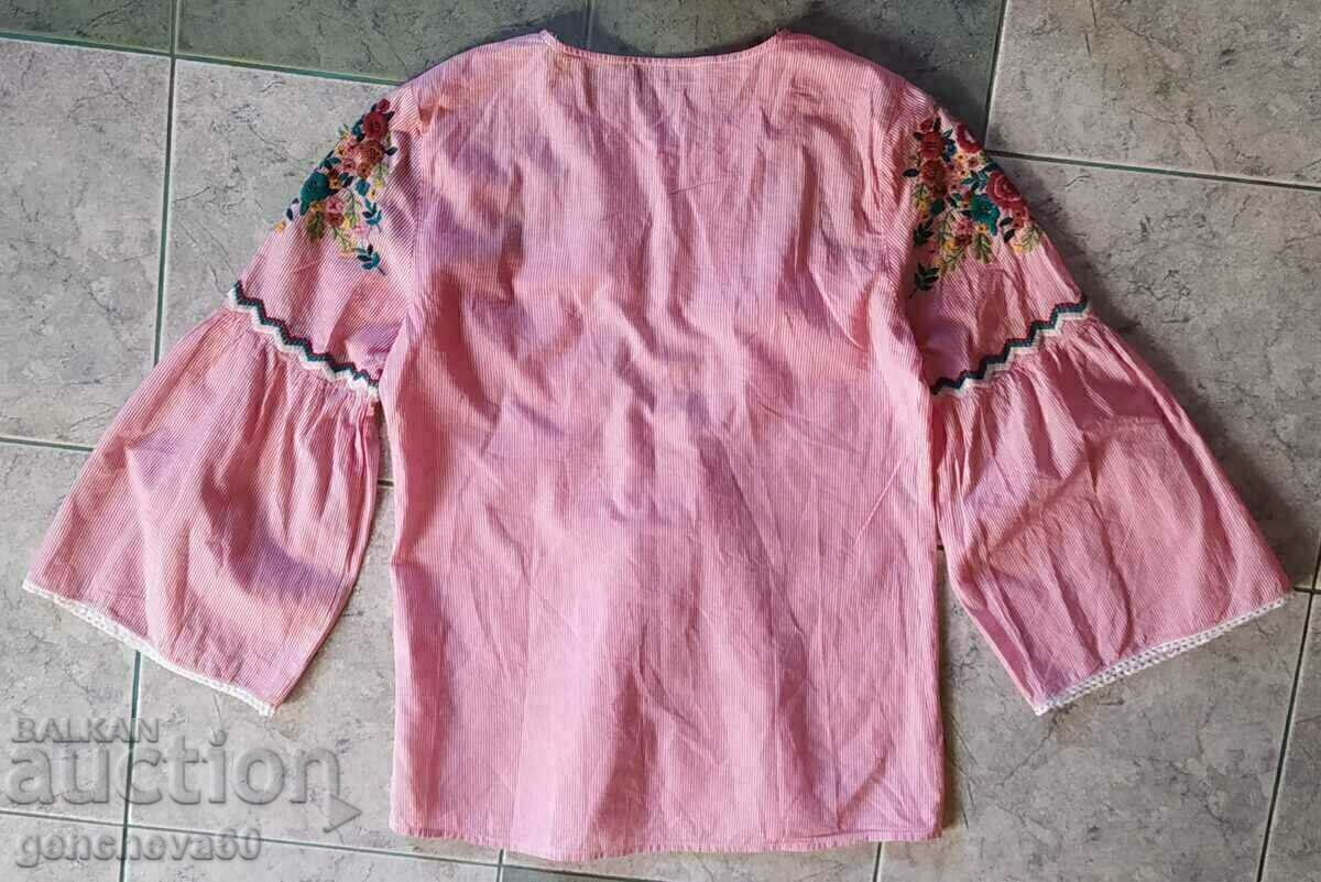 Embroidered and Beaded Shirt ZARA BASIC/Folk Costume with price € 15.00 | 29.34 BGN