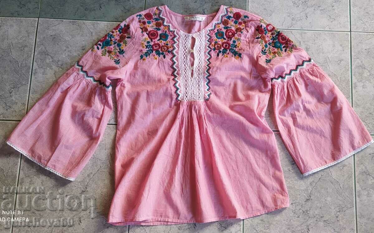 Blouse with embroidery and beads ZARA BASIC