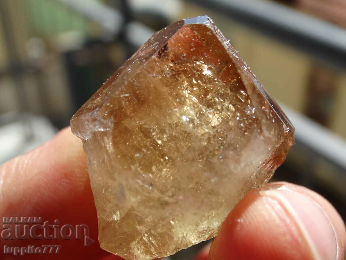 153 carat natural imperial topaz uncut with price 225.00 BGN | € 115.04 153 carat natural imperial topaz uncut with price 225.00 BGN | € 115.04