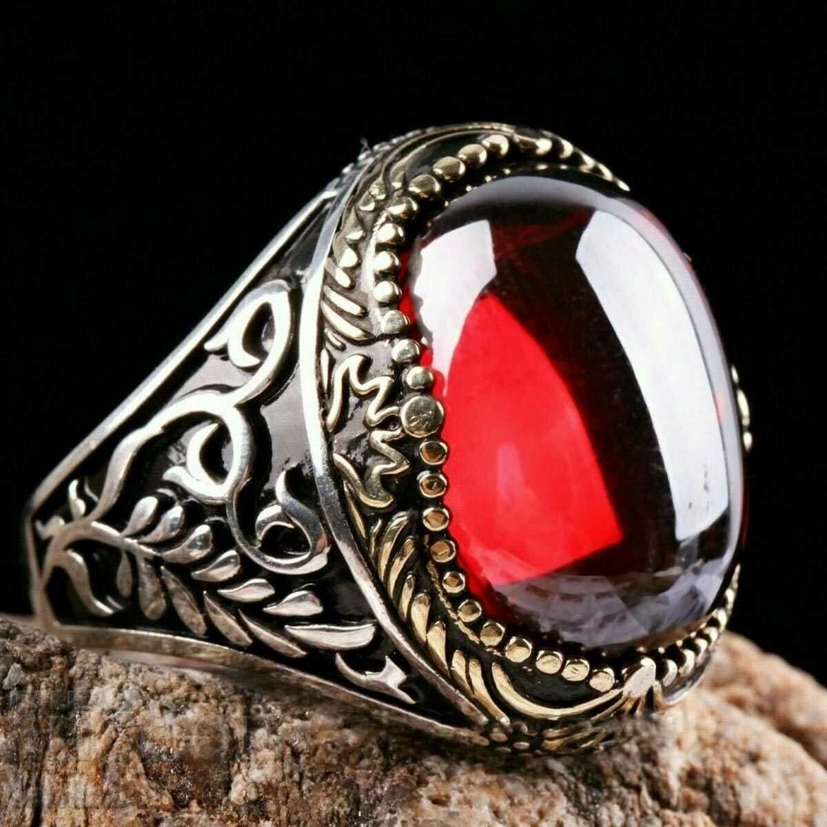 Δαχτυλίδι με κόκκινο σπινέλ