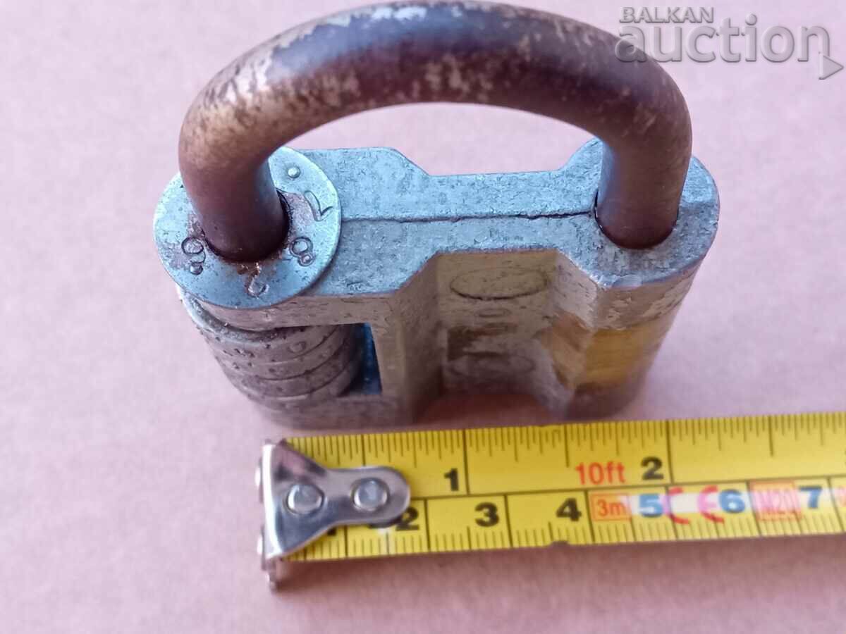 An old padlock with a code from the 70s - 5 An old padlock with a code from the 70s - 5