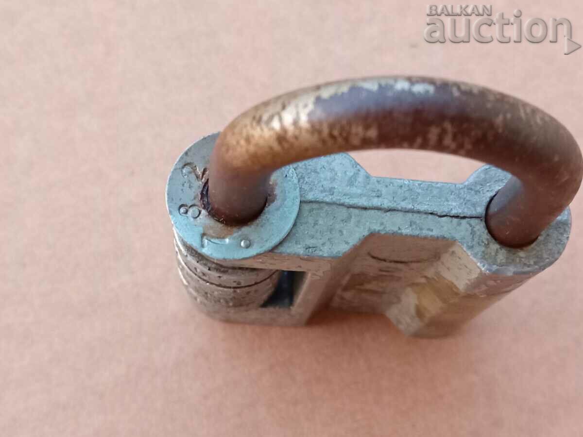 An old padlock with a code from the 70s - 6 An old padlock with a code from the 70s - 6