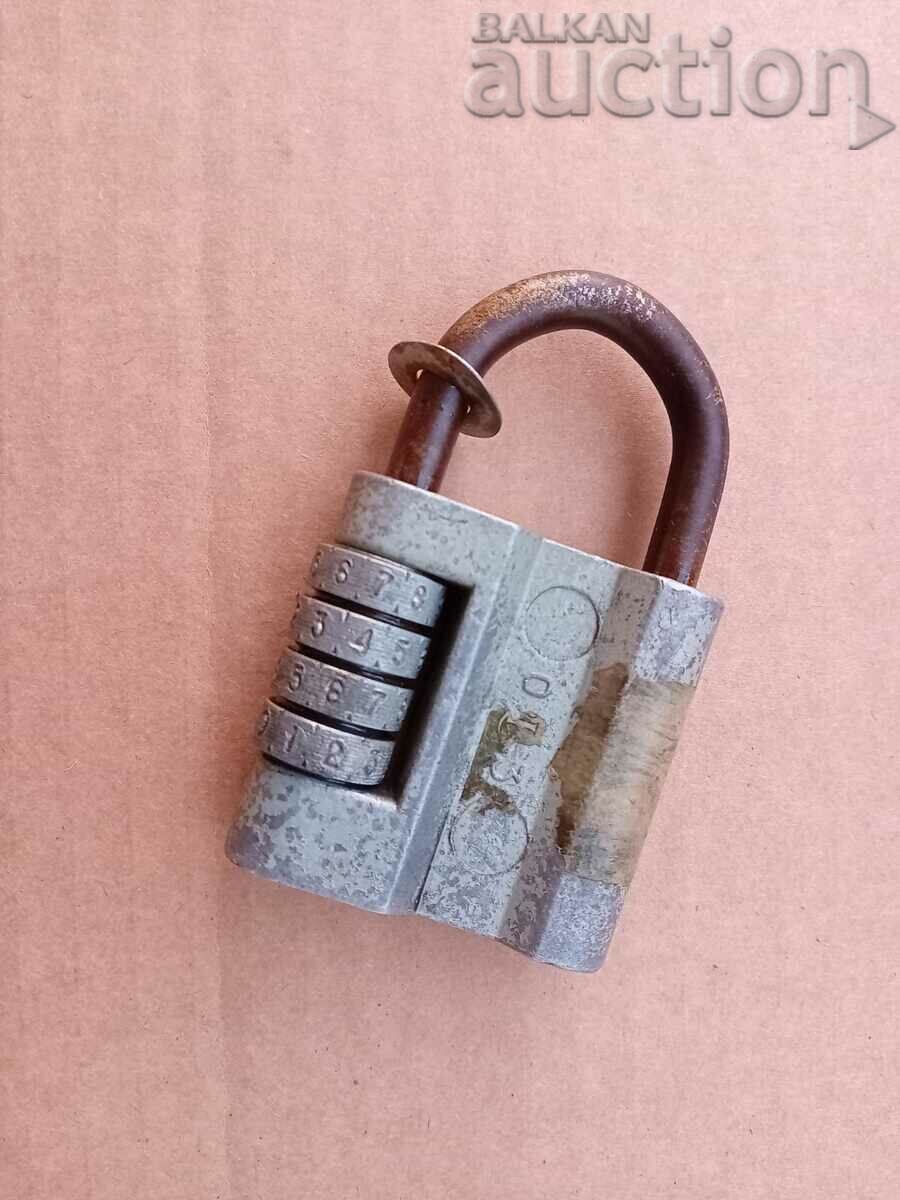 An old padlock with a code from the 70s - 7 An old padlock with a code from the 70s - 7