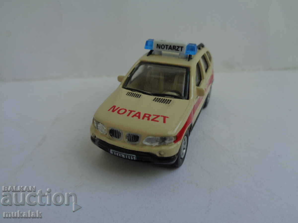 1:72 JOYCITY BMW X 5 POLICE FIRE TRUCK AMBULANCE MODEL with price 10.00 BGN | € 5.11 1:72 JOYCITY BMW X 5 POLICE FIRE TRUCK AMBULANCE MODEL with price 10.00 BGN | € 5.11