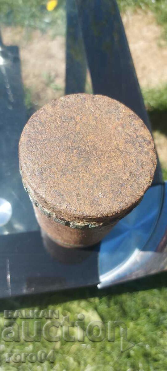 Auction  CASE - PROJECTILE - MOUTH