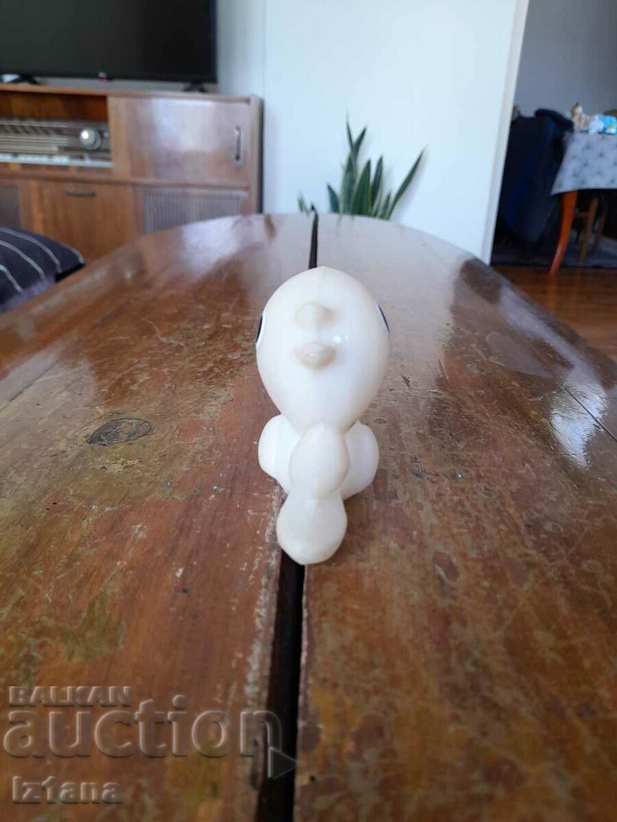 Delivery of Old toy parrot Delivery of Old toy parrot