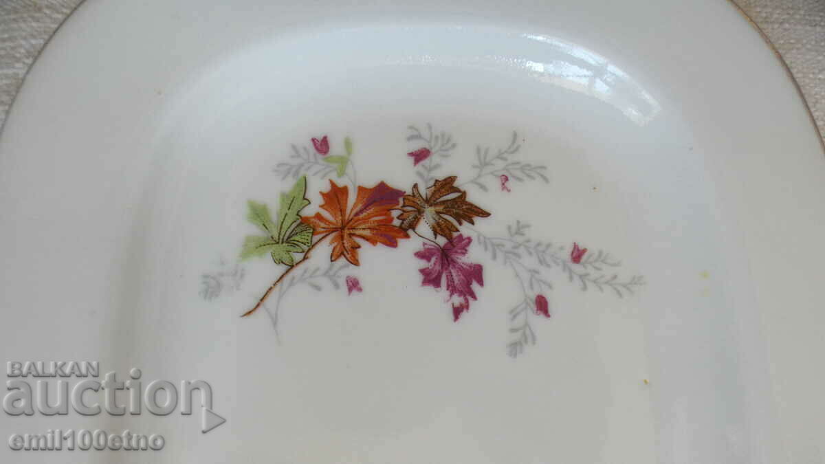 Farfurie aperitiv din portelan vechi bulgaresc Isis cu preț 4.00 BGN | € 2.05