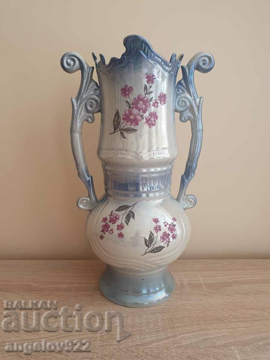 Vase Anse type porcelain vase with markings