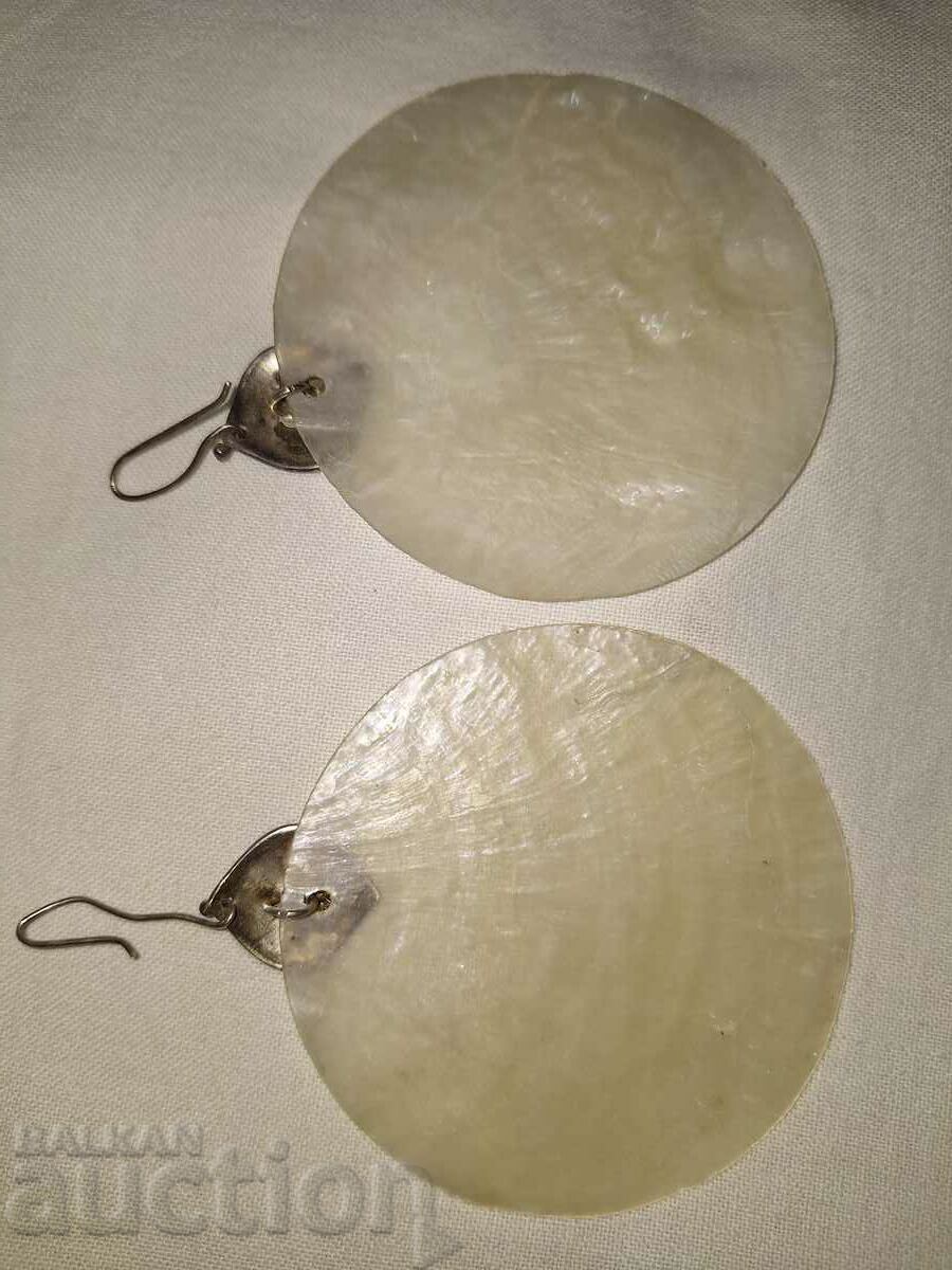 Delivery of Large vintage art silver and pearl shell earrings Delivery of Large vintage art silver and pearl shell earrings