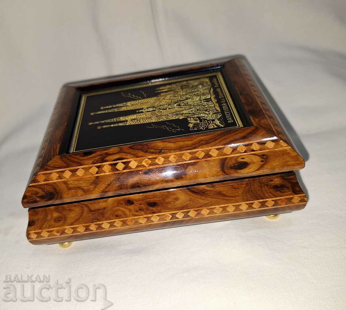 Jewelry box with mirror - 7