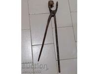 Ковашки клещи ковано желязо инструмент