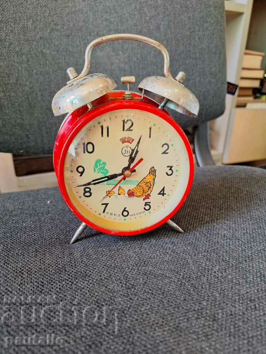 COLLECTIBLE ALARM CLOCK CHINESE WITH HEN