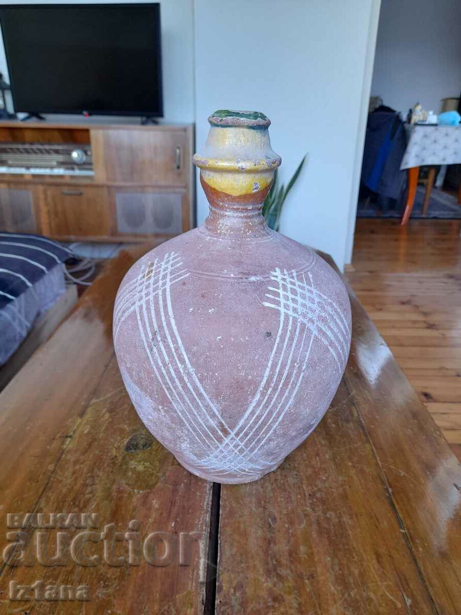 Стара стомна с цена 100.00 лв. | € 51.13 Стара стомна с цена 100.00 лв. | € 51.13