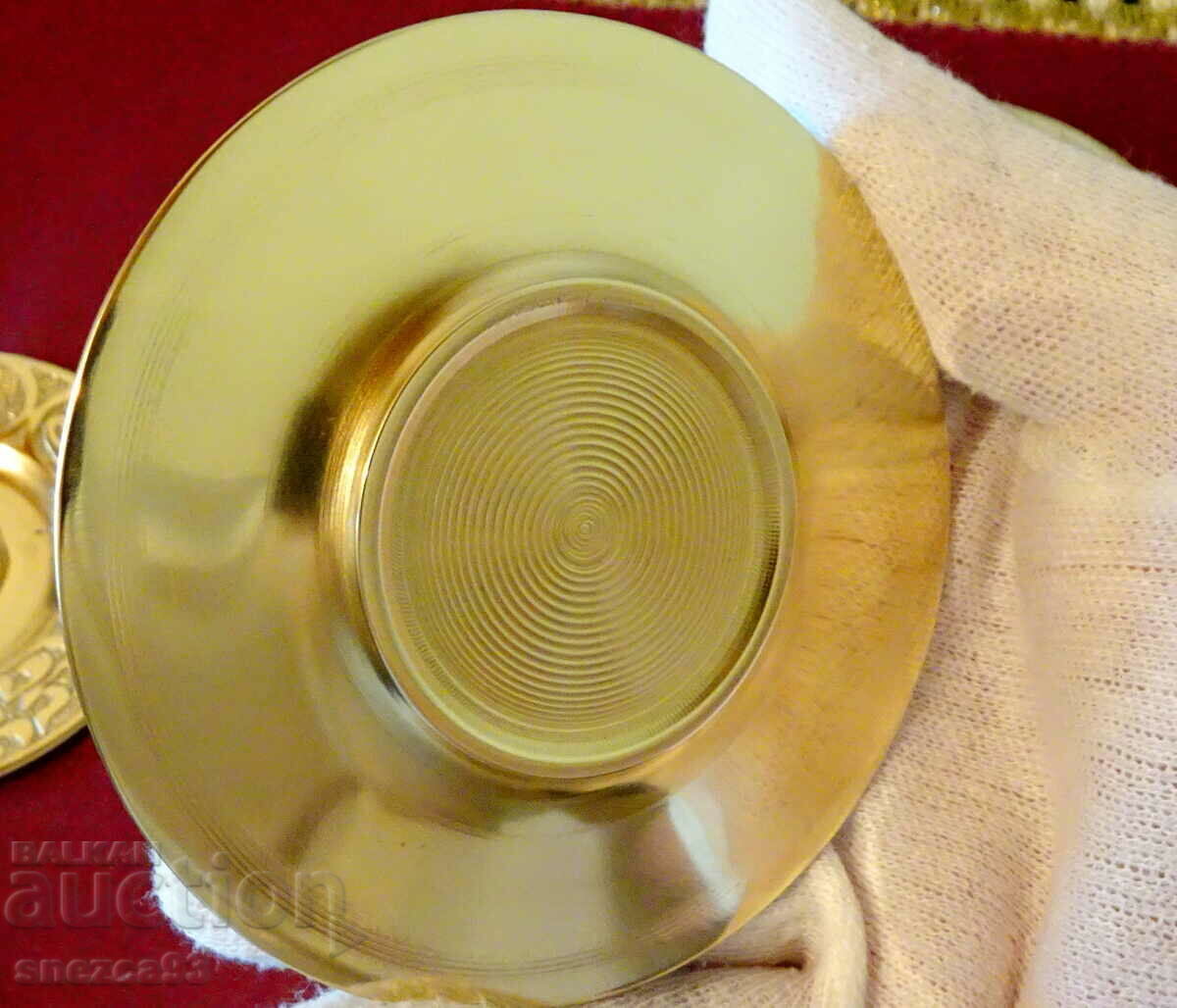 Persian bronze plate, gilding, ornaments. with price 10.00 BGN | € 5.11 Persian bronze plate, gilding, ornaments. with price 10.00 BGN | € 5.11