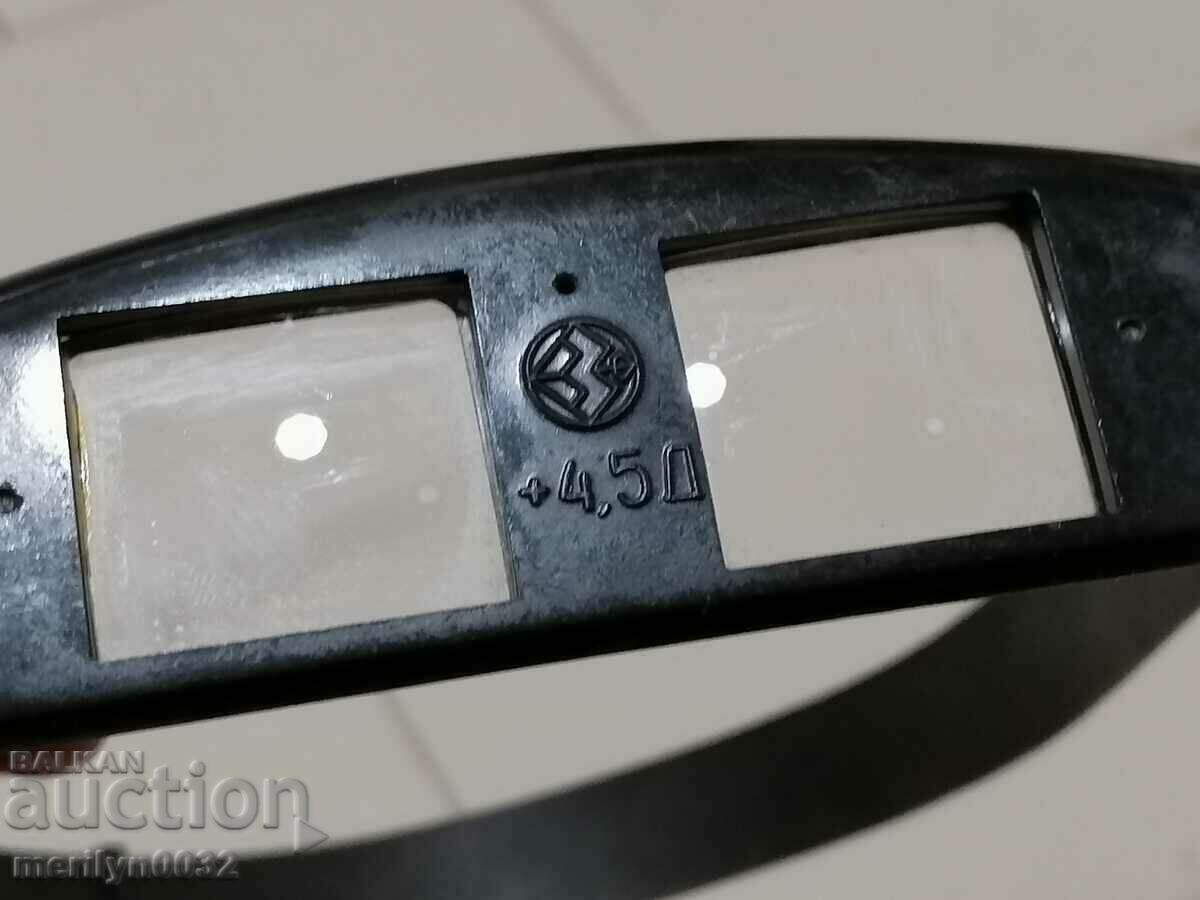 Vechi ochelari de aurare din URSS cu preț 87.00 BGN | € 44.48