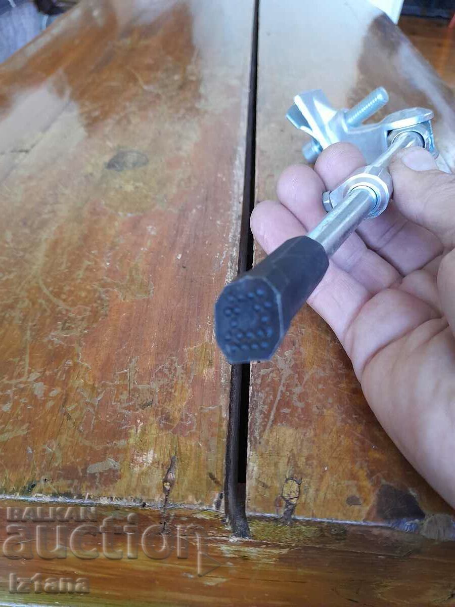 Auction  Bike stand, bike