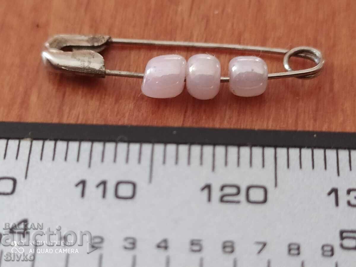 Safety pin with stones