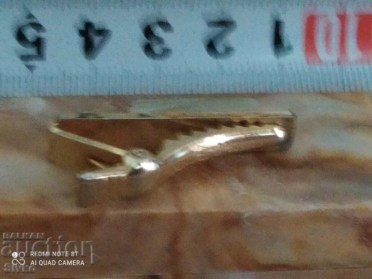 Onyx tie pin with price 2.99 BGN | € 1.53 Onyx tie pin with price 2.99 BGN | € 1.53
