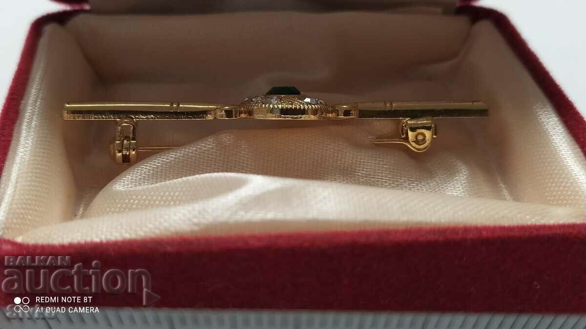 Delivery of Tie pin "Camelot" gilded stones Delivery of Tie pin "Camelot" gilded stones