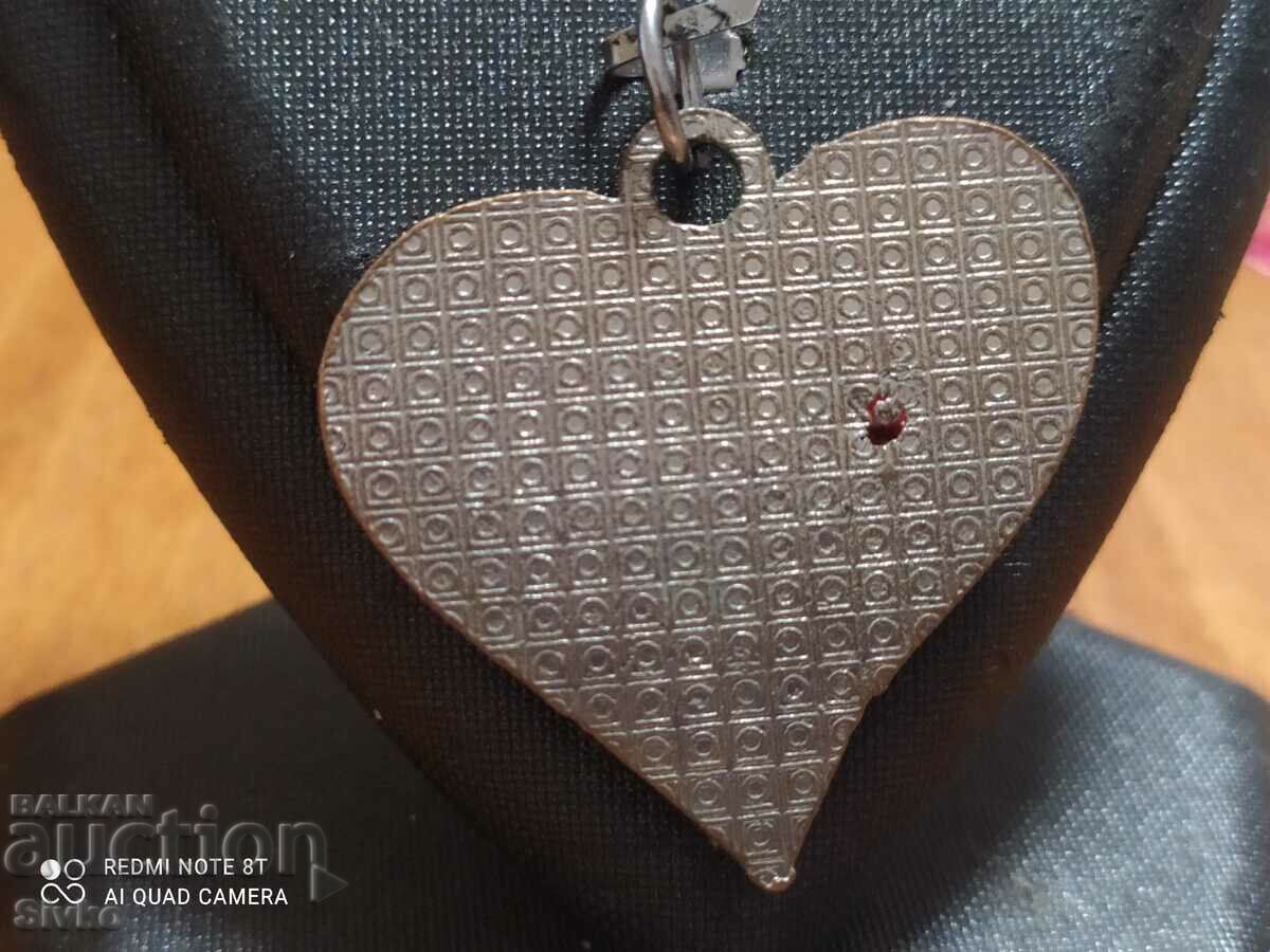 Metal Heart Pendant with price 0.99 BGN | € 0.51