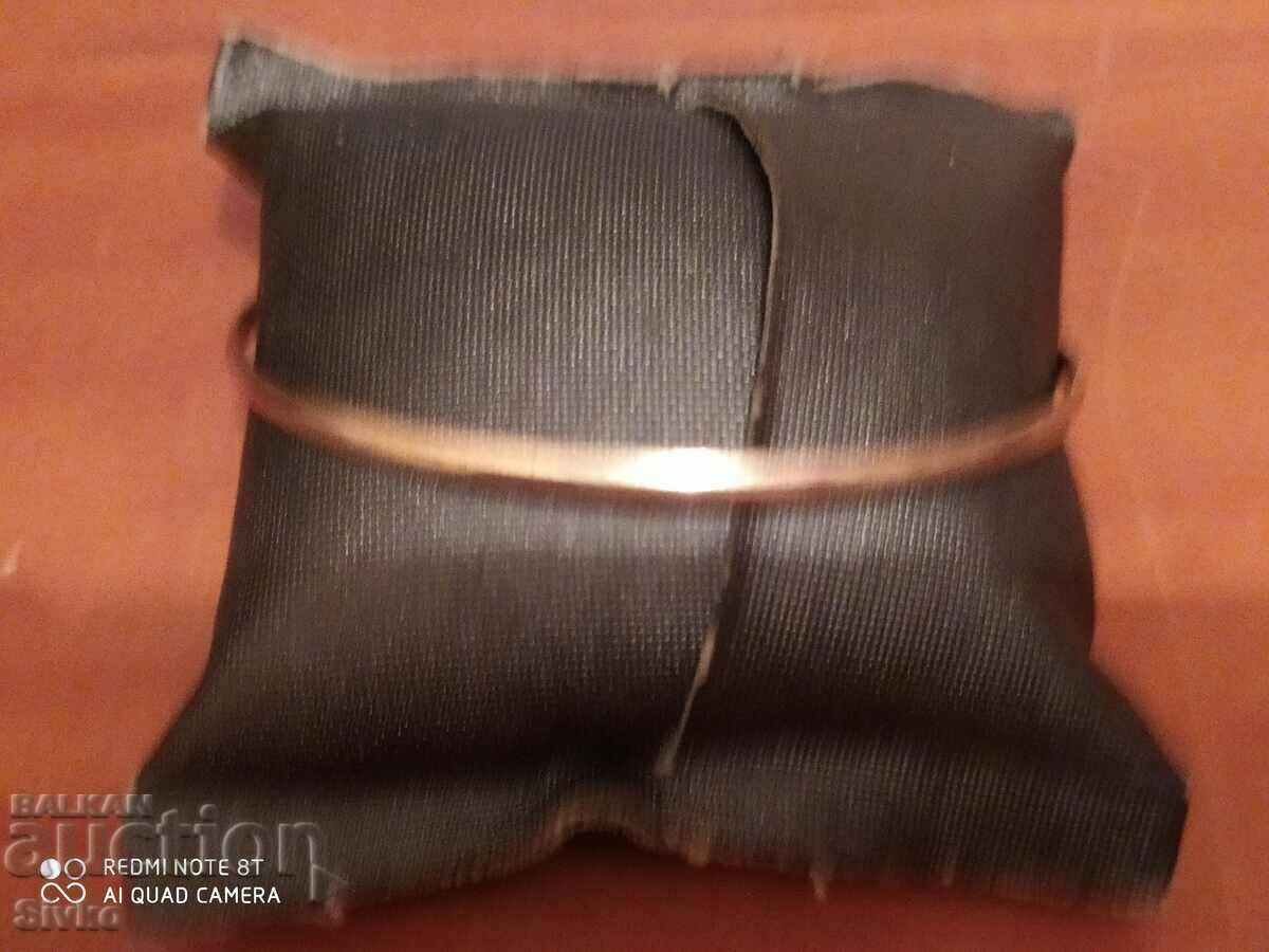 Bracelet with price 0.29 BGN | € 0.15