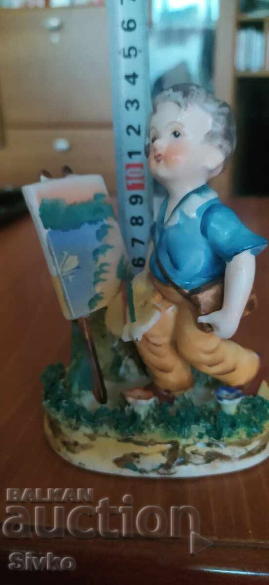 Figurine Artist with price 19.99 BGN | € 10.22 Figurine Artist with price 19.99 BGN | € 10.22