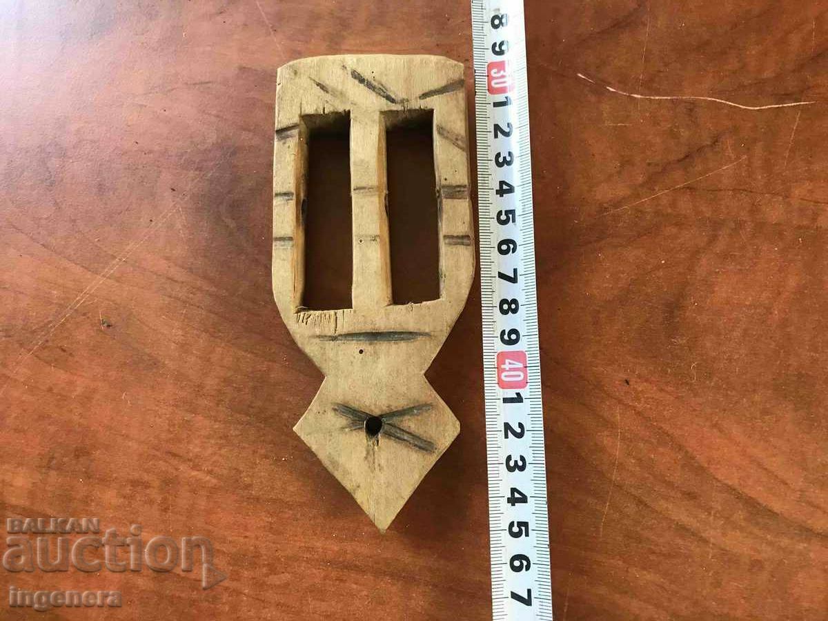 STAN WOOD VIOLIN ANTIQUE with price 7.00 BGN | € 3.58 STAN WOOD VIOLIN ANTIQUE with price 7.00 BGN | € 3.58