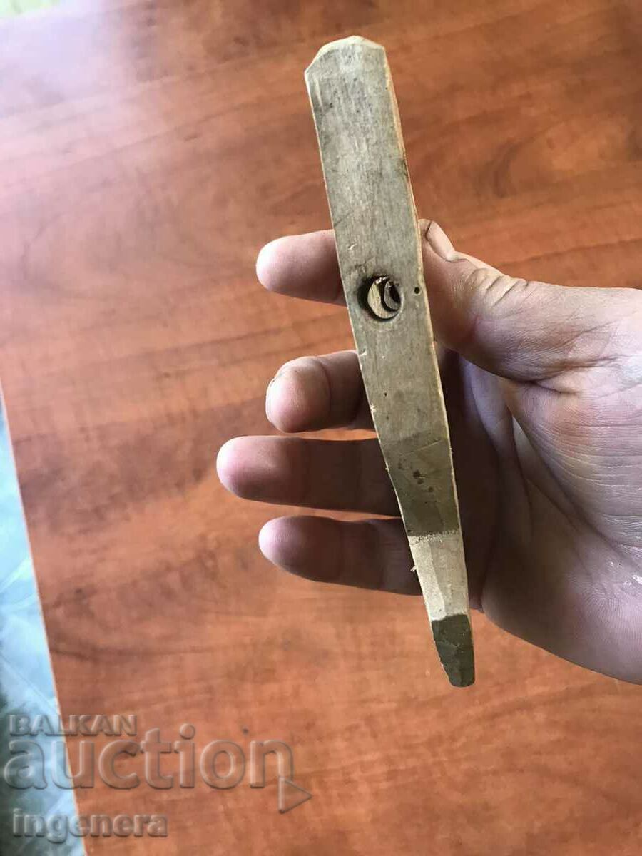 Auction STAN WOOD VIOLIN ANTIQUE Auction STAN WOOD VIOLIN ANTIQUE