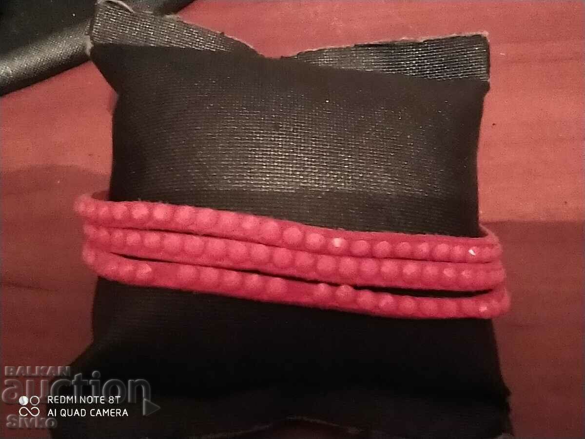 Brățară din piele, culoarea coralului Brățară din piele, culoarea coralului