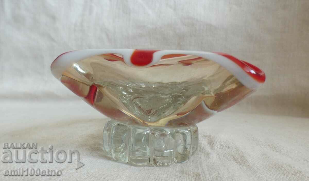 Παράδοση Μικρό χρωματιστό γυάλινο τασάκι χειροποίητο Παράδοση Μικρό χρωματιστό γυάλινο τασάκι χειροποίητο