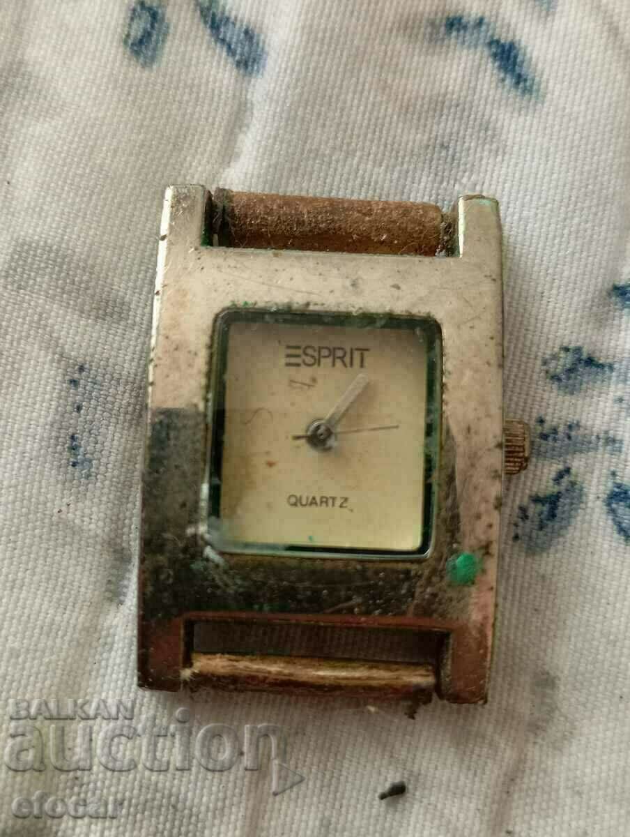часовник ESPRIT