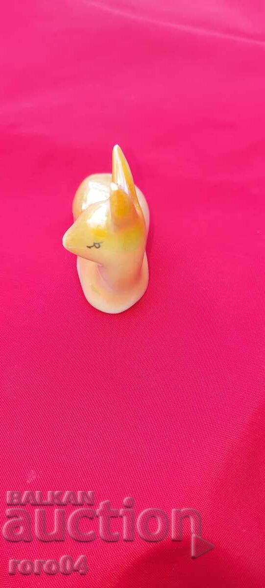 BEAUTIFUL PORCELAIN STATUETTE with price 22.50 BGN | € 11.50 BEAUTIFUL PORCELAIN STATUETTE with price 22.50 BGN | € 11.50