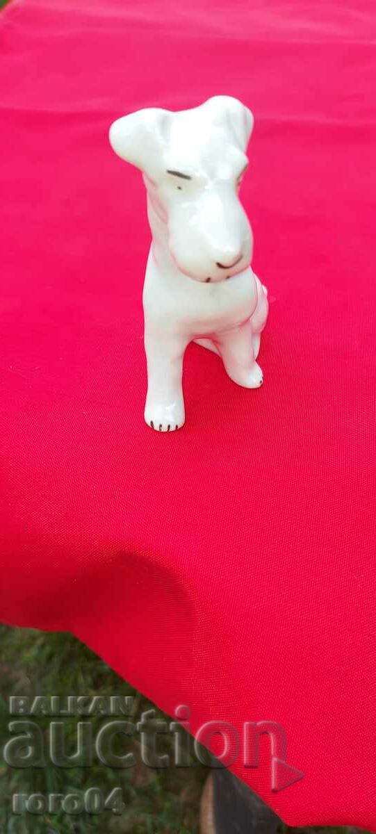 BEAUTIFUL PORCELAIN STATUETTE with price 22.50 BGN | € 11.50