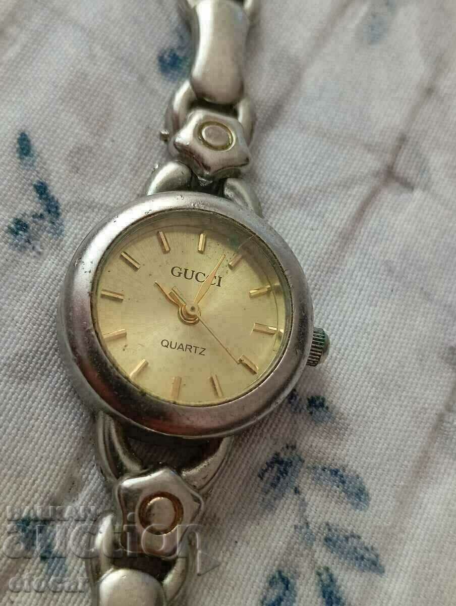 Γυναικείο ρολόι Gucci Γυναικείο ρολόι Gucci