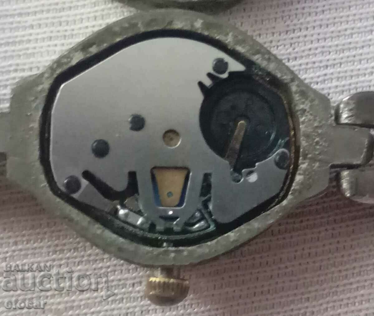 Omax women's watch with price 5.00 BGN | € 2.56 Omax women's watch with price 5.00 BGN | € 2.56