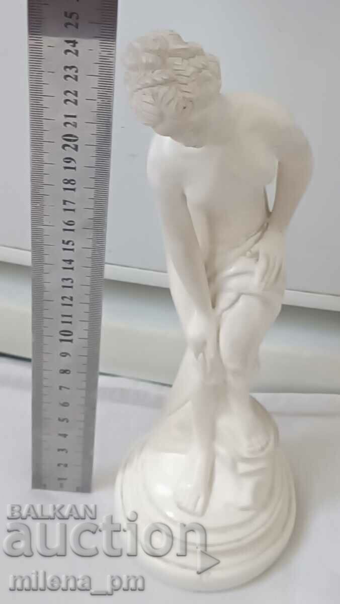 Figura cu preț € 27.99 | 54.74 BGN