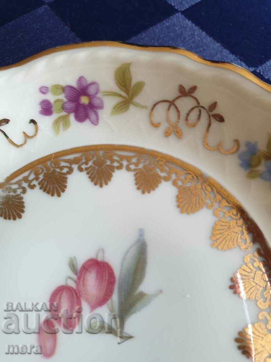 Auction Small porcelain saucer-Bavaria Auction Small porcelain saucer-Bavaria