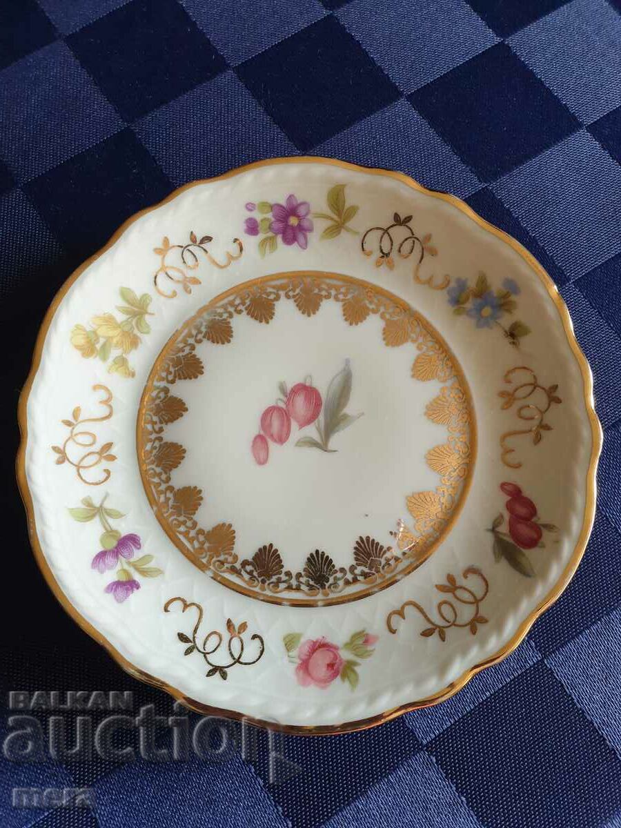Small porcelain saucer-Bavaria