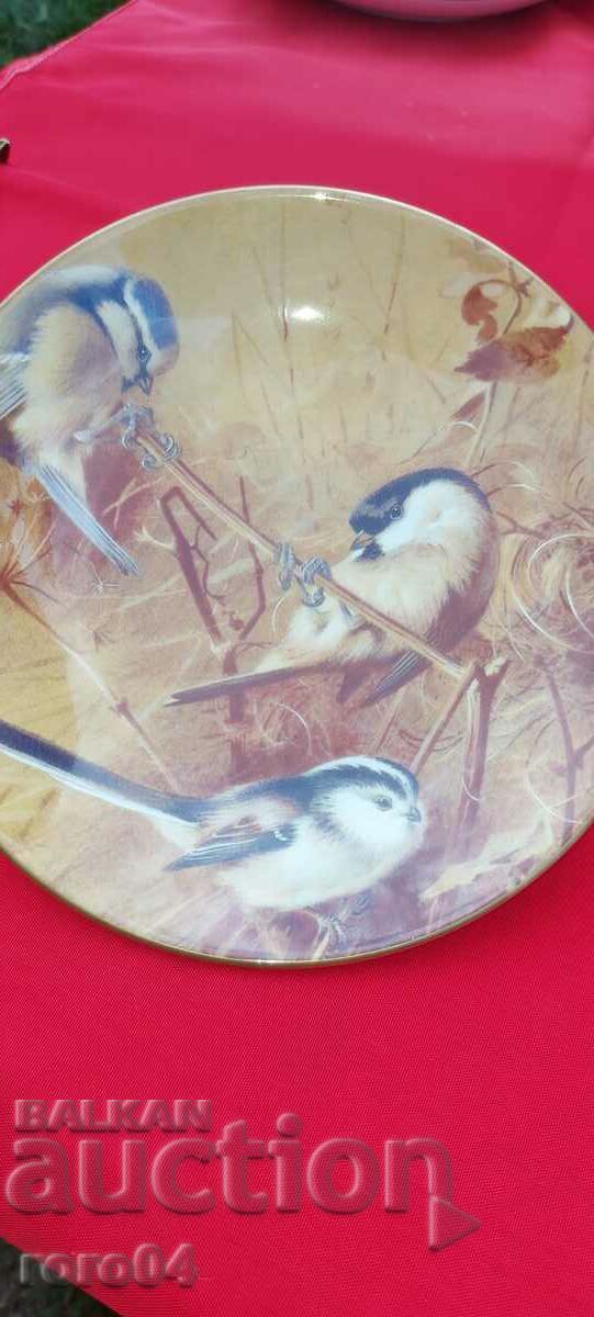 FRUMOASĂ PLATĂ DE PORCELAN - 7