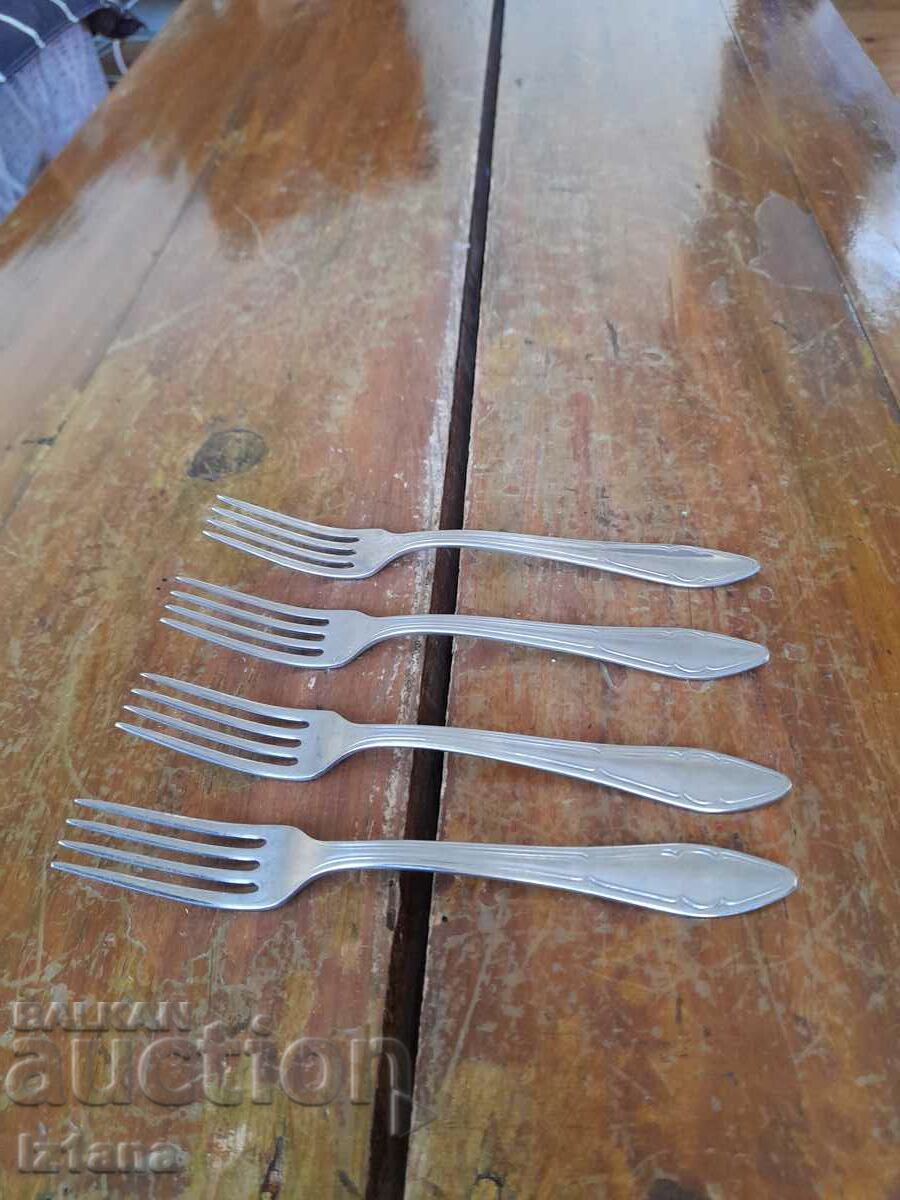 Old fork, forks P. Denev