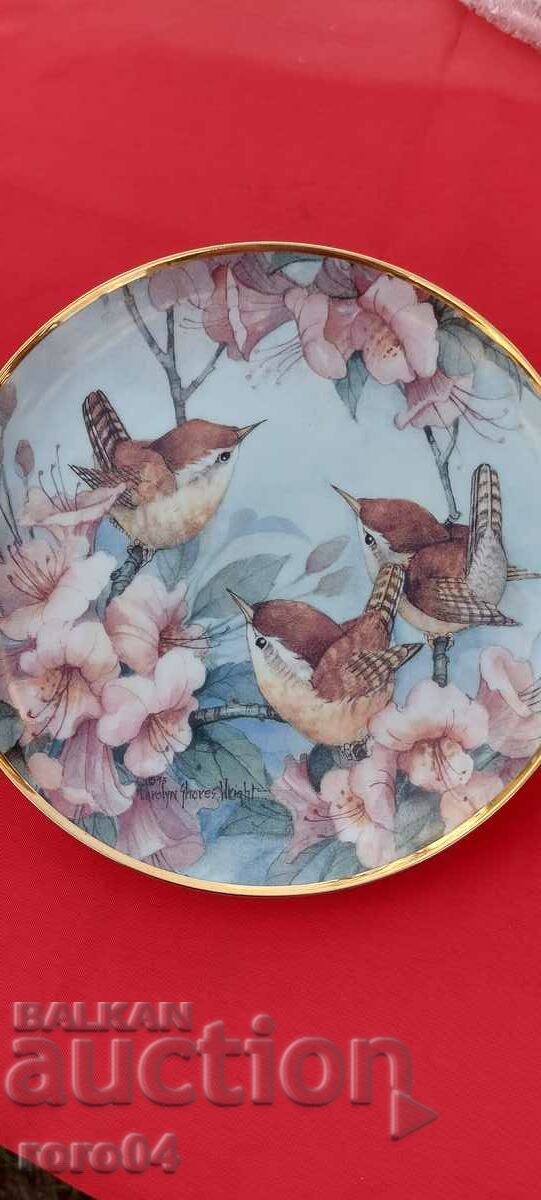 Delivery of BEAUTIFUL PORCELAIN PLATE Delivery of BEAUTIFUL PORCELAIN PLATE