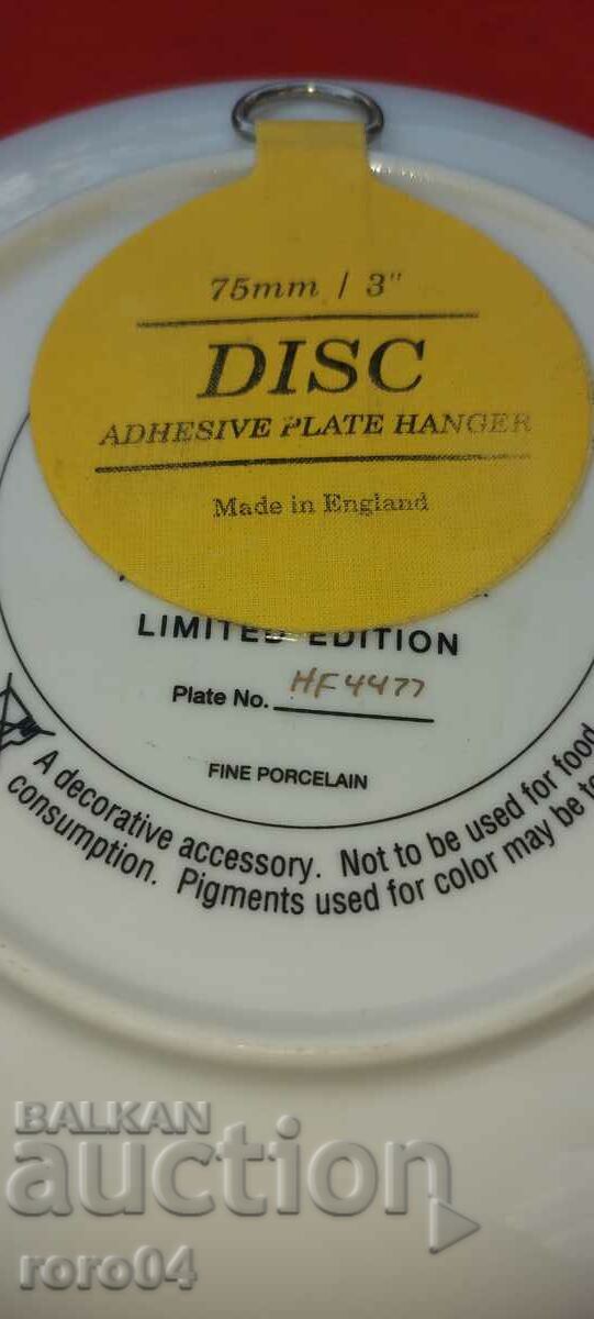 BEAUTIFUL PORCELAIN PLATE - 7 BEAUTIFUL PORCELAIN PLATE - 7